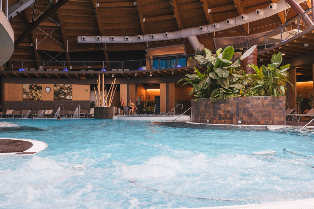 Hotel il portico 1711 foto acquaworld piscina con bollicine