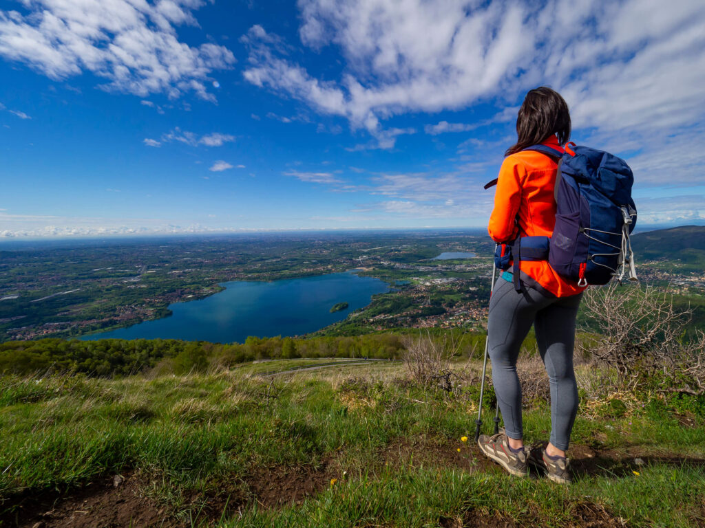 Hotel 1711 dintorni passeggiate nei dintorni passeggiare in montagna lago del segrino