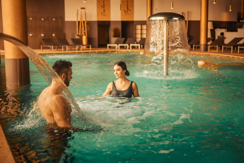 Hotel il portico 1711 foto monticello spa piscina interna fontane